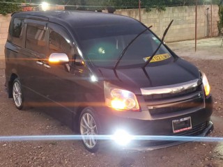 2009 Toyota Noah S