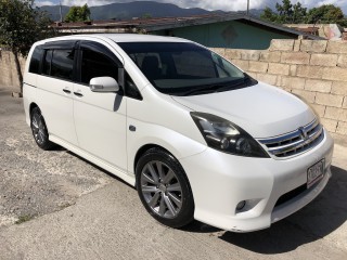 2010 Toyota Toyota Isis Platana for sale in St. Elizabeth, Jamaica