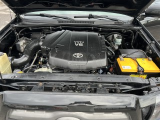 2010 Toyota Tacoma for sale in Kingston / St. Andrew, Jamaica