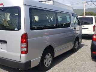 2014 Toyota Hiace fully seated commuter for sale in Kingston / St. Andrew, Jamaica