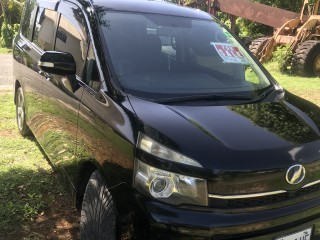 2010 Toyota Voxy for sale in Kingston / St. Andrew, Jamaica