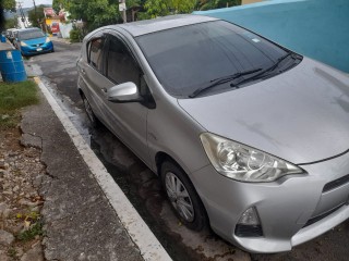 2012 Toyota Aqua for sale in Kingston / St. Andrew, Jamaica