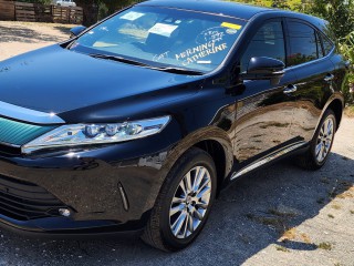 2018 Toyota Harrier 
$4,900,000