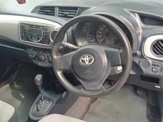 2012 Toyota Vitz