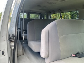 2011 Ford Econoline