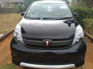 2014 Toyota Isis for sale in St. Catherine, Jamaica