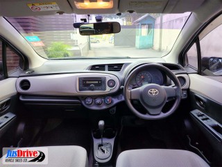 2013 Toyota VITZ