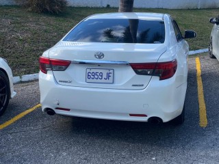 2014 Toyota Mark X 
$2,150,000