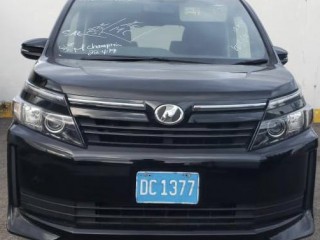 2014 Toyota Voxy for sale in Kingston / St. Andrew, Jamaica