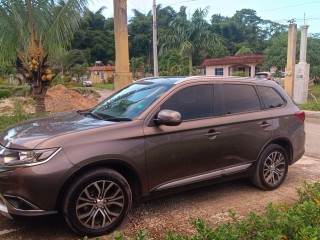 2019 Mitsubishi Outlander