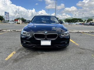 2018 BMW 318i