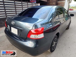 2010 Toyota YARIS