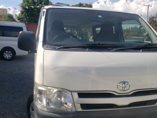 2013 Toyota HIACE new import for sale in Kingston / St. Andrew, Jamaica
