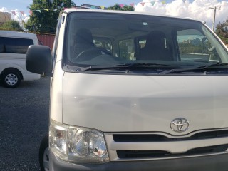 2013 Toyota HIACE new import for sale in Kingston / St. Andrew, Jamaica