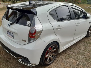 2014 Toyota Aqua Gs for sale in Kingston / St. Andrew, Jamaica