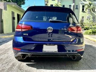 2019 Volkswagen Golf GTI