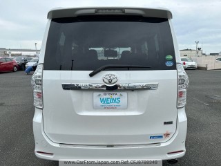 2013 Toyota Voxy for sale in St. Catherine, Jamaica