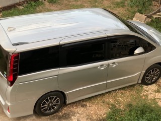 2014 Toyota Toyota Noah