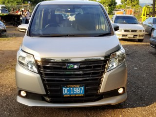 2014 Toyota NOAH for sale in Kingston / St. Andrew, Jamaica