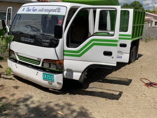 2001 Isuzu Nqr