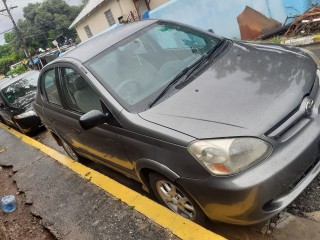 2005 Toyota Yaris 1300 for sale in Kingston / St. Andrew, Jamaica