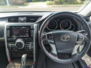 2015 Toyota Mark X 
$2,750,000