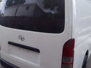 2012 Toyota Hiace bus panel