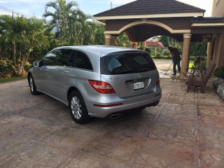 2012 Mercedes Benz R300 for sale in Kingston / St. Andrew, Jamaica