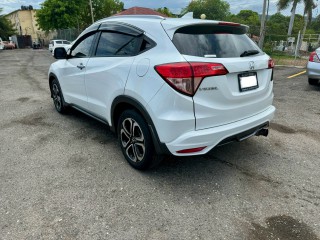 2016 Honda Vezel S
$3,000,000