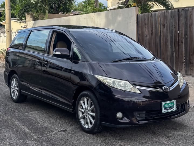 2015 Toyota Estima for sale in Kingston / St. Andrew, Jamaica