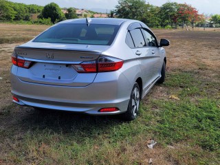 2015 Honda Grace DX Hybrid