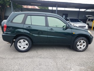 2001 Toyota Rav4
$900,000