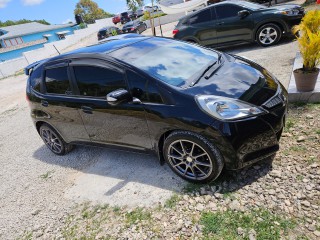 2012 Honda Fit 
$1,180,000