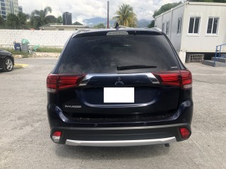 2018 Mitsubishi OUTLANDER for sale in Kingston / St. Andrew, Jamaica