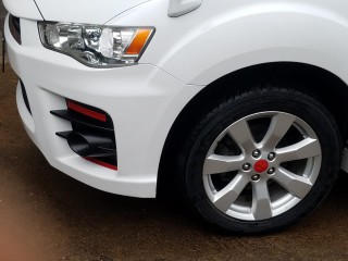 2010 Mitsubishi Outlander for sale in Kingston / St. Andrew, Jamaica