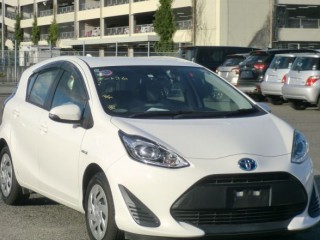 2017 Toyota Aqua Hybrid