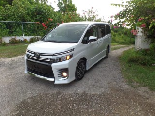 2014 Toyota Voxy for sale in St. James, Jamaica