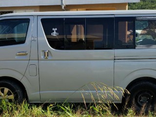 2006 Toyota Hiace Negotiable for sale in St. James, Jamaica