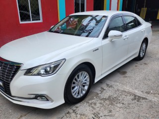 2015 Toyota Crown