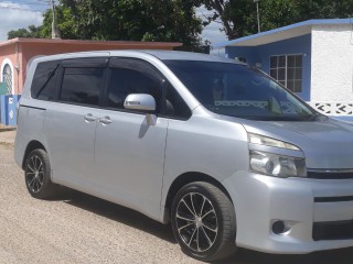 2012 Toyota Van for sale in St. Catherine, Jamaica