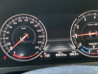 2015 BMW 730 li
$2,700,000