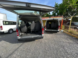 2015 Toyota Hiace fully seated for sale in Kingston / St. Andrew, Jamaica