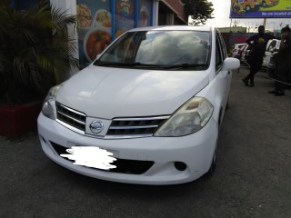 2013 Nissan Tiida latio for sale in Kingston / St. Andrew, Jamaica