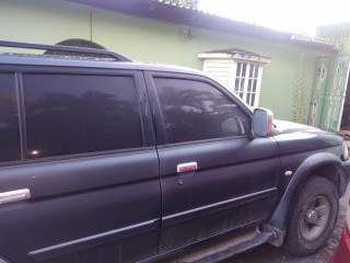 2006 Mitsubishi Montero Sport