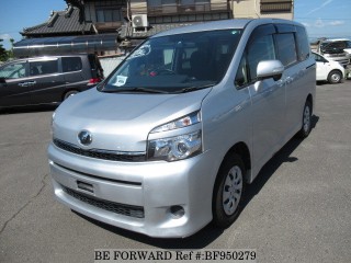 2013 Toyota Voxy for sale in Kingston / St. Andrew, Jamaica