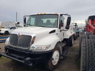 2013 Freightliner INTL WATER TRUCK