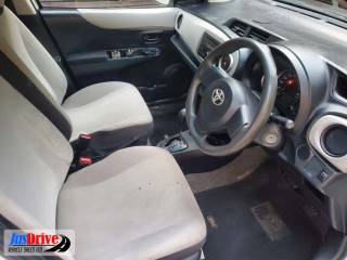 2013 Toyota VITZ