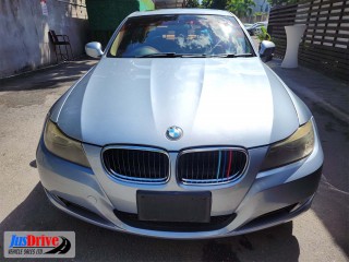 2011 BMW 320i