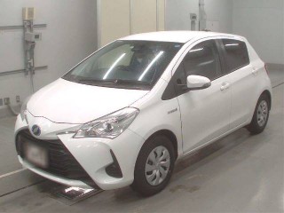 2017 Toyota Vitz Hybrid