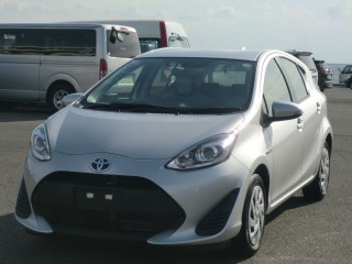 2017 Toyota Aqua Hybrid